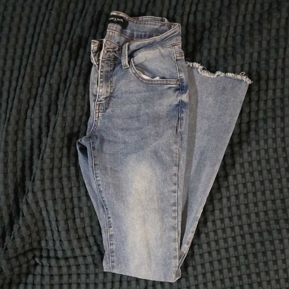 Classic Light Blue Skinny Jeans